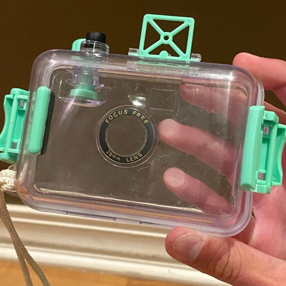 FILM CAMERA WITH WATERPROOF CASE